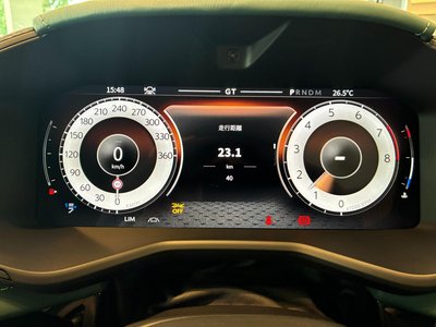 2026 Aston Martin DBX — миниатюра 24