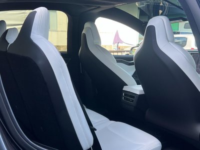 2017 Tesla MODEL X 照片 34