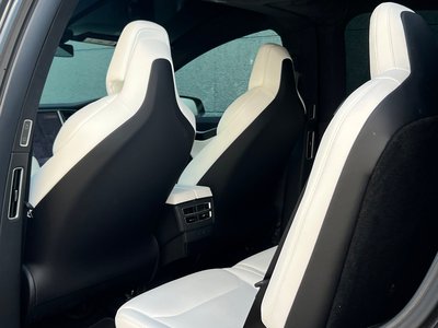 2017 Tesla MODEL X 照片 30