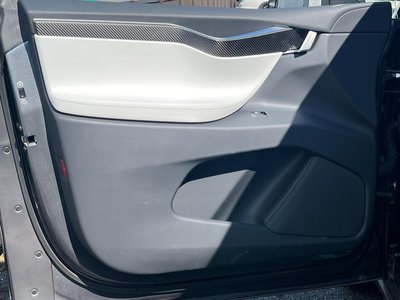 2017 Tesla MODEL X 照片 29
