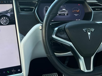 2017 Tesla MODEL X 照片 16