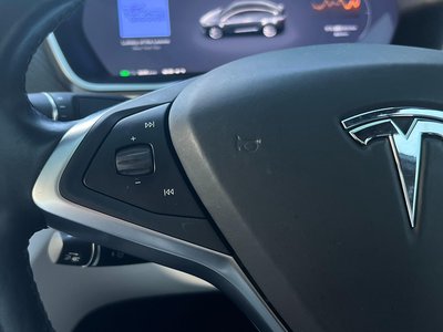 2017 Tesla MODEL X 照片 44