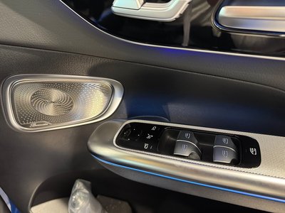 2025 Mercedes-BENZ GLC thumbnail 17