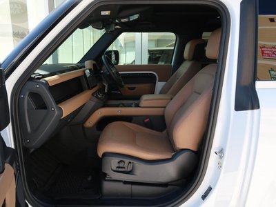 2025 LAND Rover DEFENDER thumbnail 29