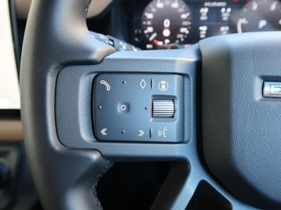2025 LAND Rover DEFENDER thumbnail 37