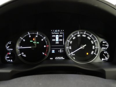 2016 Toyota LAND CRUISER 200 — фото 37