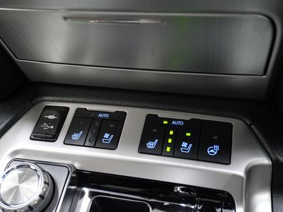 2016 Toyota LAND CRUISER 200 — фото 69