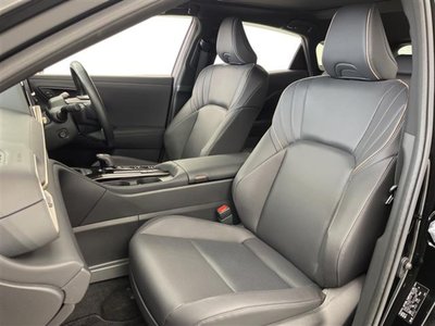صورة مصغرة 30 لـ 2024 Toyota CROWN SPORT
