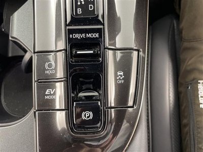 صورة 13 لـ 2024 Toyota CROWN SPORT