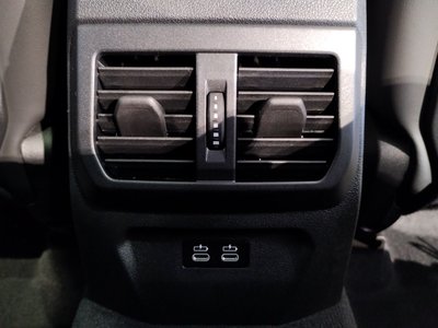 2026 BMW 1 SERIES thumbnail 41