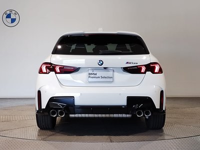 2026 BMW 1 SERIES photo 10