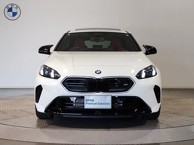 2026 BMW 1 SERIES photo 7