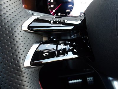2025 Mercedes-BENZ GLA thumbnail 60