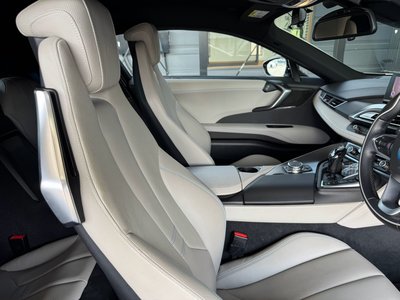 2015 BMW I8 — фото 58