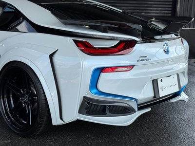 2015 BMW I8 — фото 25
