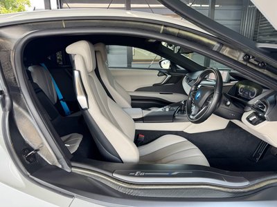 2015 BMW I8 — фото 57