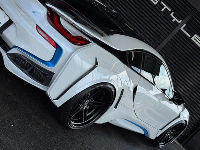 2015 BMW I8 — фото 19