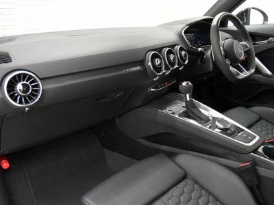 2022 AUDI TT RS COUPE photo 8
