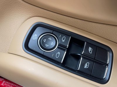 صورة مصغرة 4 لـ 2017 Porsche 718