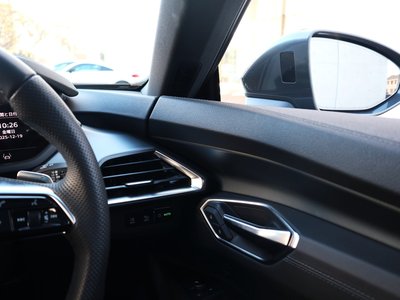 صورة مصغرة 17 لـ 2024 AUDI E-TRON GT QUATTRO