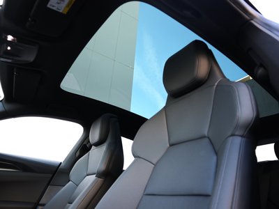 صورة مصغرة 48 لـ 2024 AUDI E-TRON GT QUATTRO