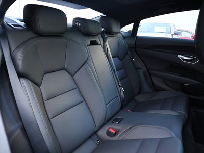 صورة مصغرة 36 لـ 2024 AUDI E-TRON GT QUATTRO