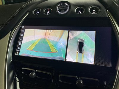 2021 Aston Martin DBX 照片 41