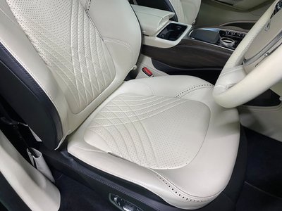 2021 Aston Martin DBX 照片 22