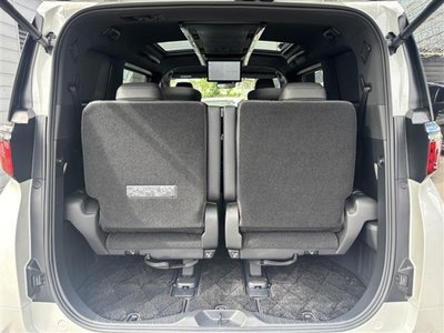 2025 Toyota ALPHARD photo 29