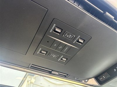2025 Toyota ALPHARD photo 27