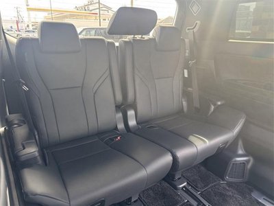 2025 Toyota ALPHARD photo 18