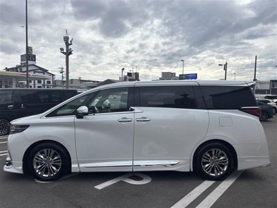 2025 Toyota ALPHARD photo 5