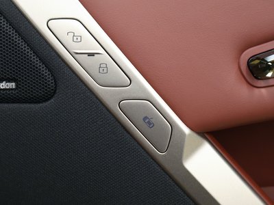 2024 BMW IX thumbnail 41