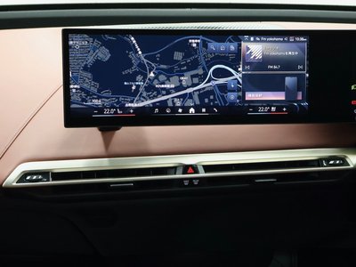 2024 BMW IX photo 15