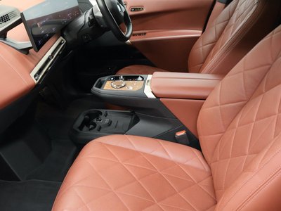 2024 BMW IX thumbnail 34