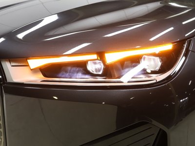 2024 BMW IX thumbnail 57