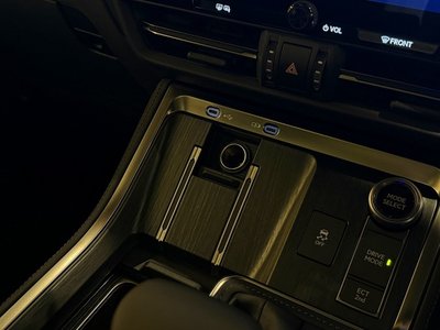 صورة 66 لـ 2025 Lexus GX