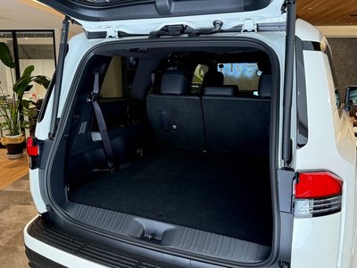 2025 Lexus GX — миниатюра 85
