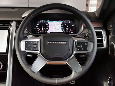 2025 LAND Rover DISCOVERY photo 15