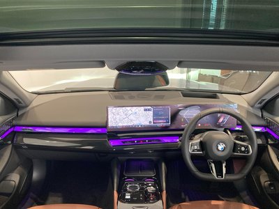 2025 BMW 5 SERIES thumbnail 62