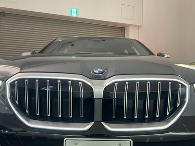 2025 BMW 5 SERIES thumbnail 18