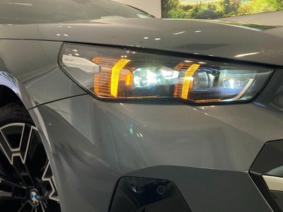 2025 BMW 5 SERIES thumbnail 77