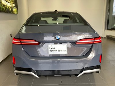 2025 BMW 5 SERIES thumbnail 54