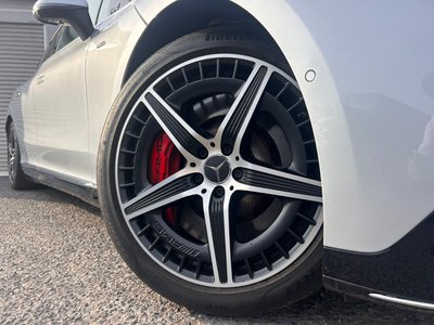 2024 Mercedes-BENZ EQE AMG photo 12