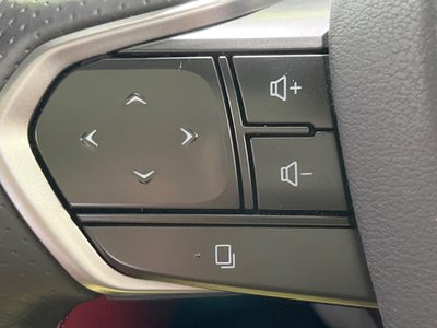 صورة 35 لـ 2023 Lexus NX