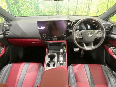 صورة 2 لـ 2023 Lexus NX
