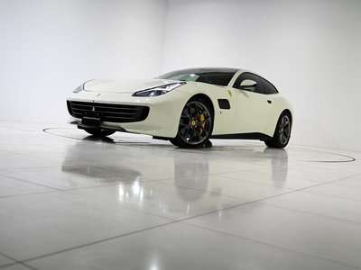 2018 Ferrari GTC4 LUSSO — фото 36