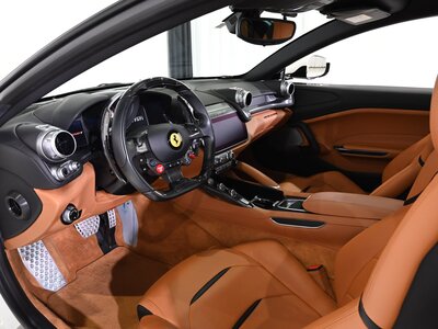 2018 Ferrari GTC4 LUSSO — фото 2