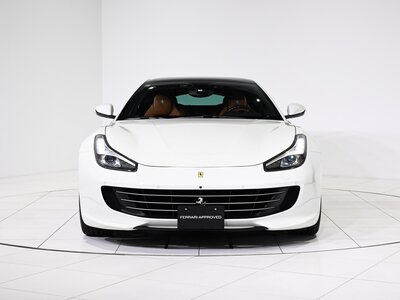 2018 Ferrari GTC4 LUSSO — фото 5