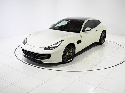 2018 Ferrari GTC4 LUSSO — фото 37